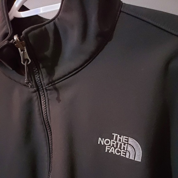 The North Face Lightweight Performance Jacket - Picture 1 of 3